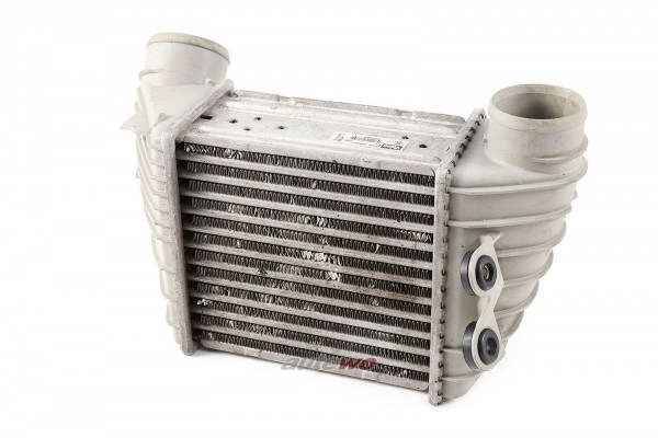 8L9145806B Audi/Seat S3 8L/TT 8N/Leon Ladeluftkühler Rechts