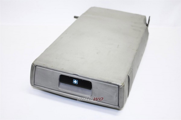 Audi A4 B5 Avant Mittelarmlehne Rücksitzbank Leder ecrue 7YS 8D9885081N