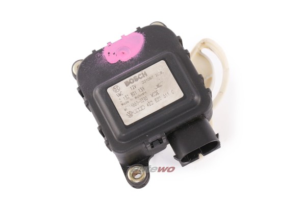 4B2820511C Audi A6/S6/RS6 4B Stellmotor Klimanlage Zentralklappe Rechtslenker