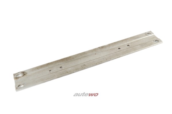 8E0804813 Audi A4/S4 8E/B6/B7/Cabrio 8H Verbindungsstrebe für Bodenblech Vorne