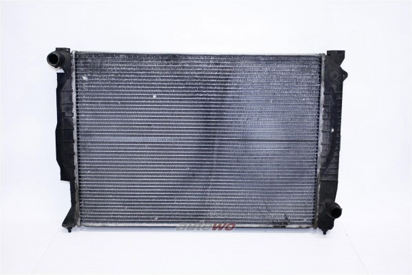 Audi A6 4B 2.5l Wasserkühler Schaltgetriebe 4B0121251