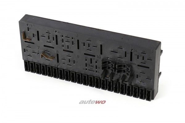 Audi 80/100/200/V8 Relaisplatte Zentralelektrik 443941822B