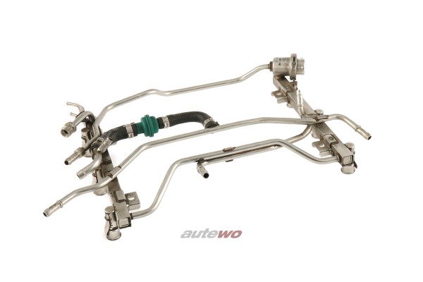Audi S4 B5/A6 4B 2.7l Biturbo AGB Einspritzleiste + Benzindruckregler 078133681A