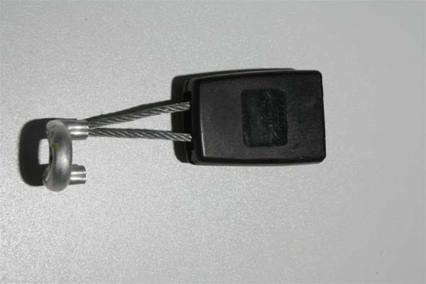 Audi A4 B5 Gurtschloss Hinten 8D0857740A
