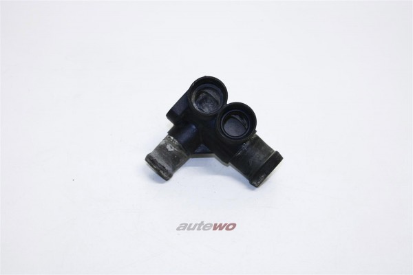 Audi 80 B4/100 C4 2.0l AAD/AAE Kühlwasser Flansch 037121132B