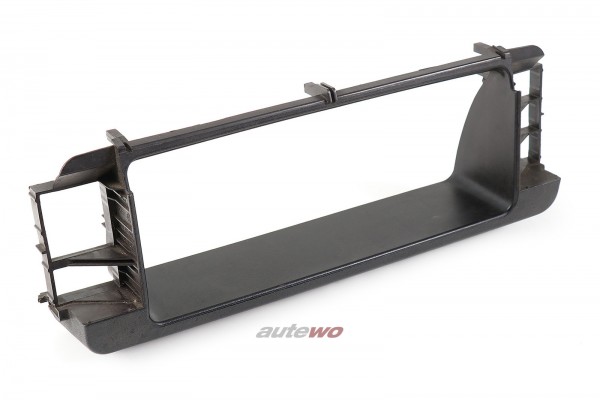 811919053 Audi 80/Coupe Typ 81/85/Urquattro Rahmen für Kombiinstrument