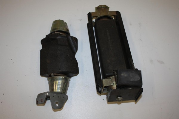 Audi 80 Typ 89 Cabrio Tilgergewichte Hinten Li/Re 8G0810653 & 8G0810654B