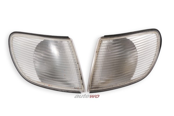 4A0953049D/4A0953050D Audi A6/S6 C4 Blinker Hella Vorne Links & Rechts weiß