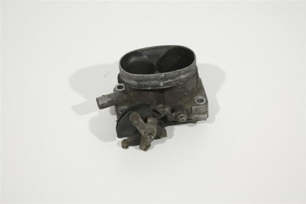 Audi/VW 80/90 Typ 81/100 Typ 44/Passat 32b 1.8l Drosselklappe 049133063AA